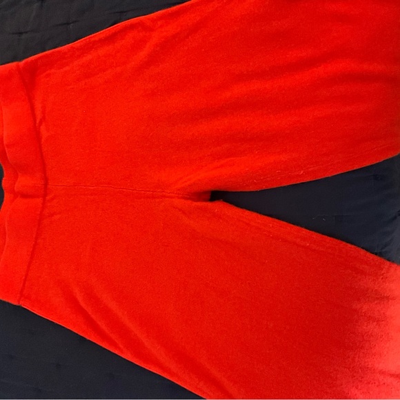 Nieman Marcus Cashmere 2 piece lounge set. Size L - Picture 4 of 10